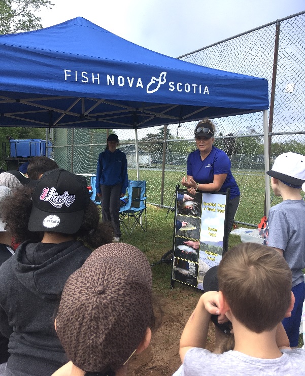 Learn 2 fish Tent